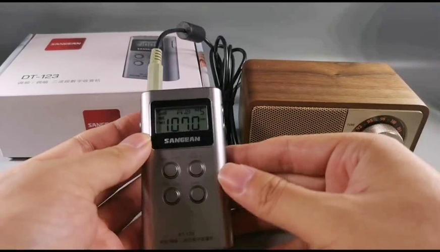 山进便携FM/AM立体声数字收音机DT-123测评重低音加持的小身材_收音机_电台 山进便携FM/AM立体声数字收音机DT-123测评重低音加持的小身材_收音机_电台 科学