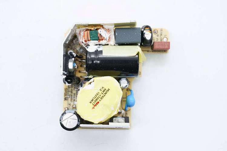 作为投影仪电源用料真不错全日系滤波电容极米45W电源拆解_散热片_模块 作为投影仪电源用料真不错全日系滤波电容极米45W电源拆解_散热片_模块 智能