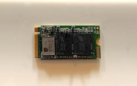 机能怪兽 SMI 2262EN主控亮相COMPUTEX_速度_芯片 互联网 机能怪兽 SMI 2262EN主控亮相COMPUTEX_速度_芯片 机能怪兽 SMI 2262EN主控亮相COMPUTEX_速度_芯片 互联网