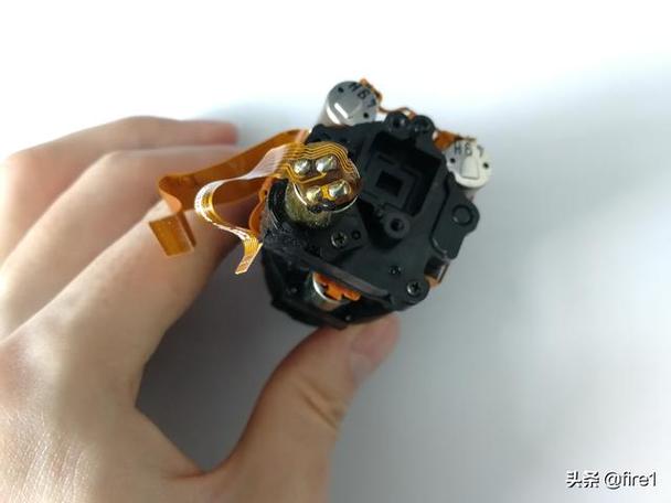 三星模拟变焦摄像机拆解带你理解每个芯片的浸染科技青年_镜头_芯片 三星模拟变焦摄像机拆解带你理解每个芯片的浸染科技青年_镜头_芯片 智能