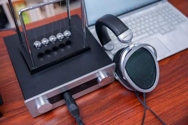 HIFIMAN出的小硬件让有线耳机重获新生所有HIFI手机黯然失落色_芯片_耳机 HIFIMAN出的小硬件让有线耳机重获新生所有HIFI手机黯然失落色_芯片_耳机 科学