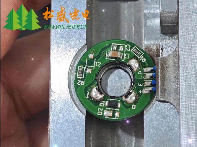 平板太阳能集热器板芯焊接工艺_热传导_激光 平板太阳能集热器板芯焊接工艺_热传导_激光 互联网