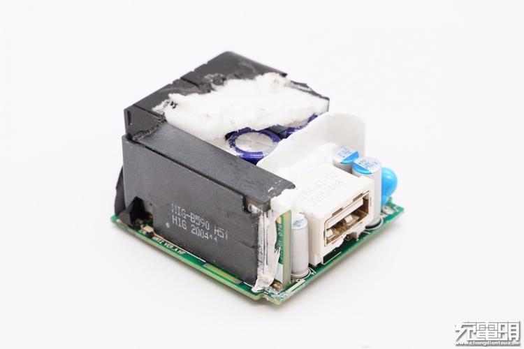 华为12000mAh 40W超级快充移动电源CP12S拆解申报_华为_电源 华为12000mAh 40W超级快充移动电源CP12S拆解申报_华为_电源 互联网