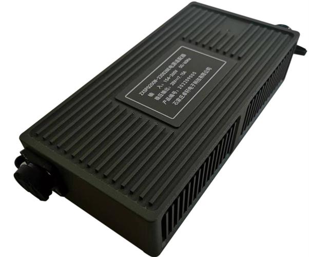 军用电源适配器_电压_防雨 军用电源适配器_电压_防雨 智能