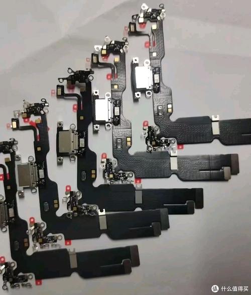 iPhone15 USB-C母座曝光神秘芯片首次揭晓!_接口_雷电 互联网 iPhone15 USB-C母座曝光神秘芯片首次揭晓!_接口_雷电 iPhone15 USB-C母座曝光神秘芯片首次揭晓!_接口_雷电 互联网